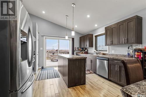 133 Cowan Crescent, Martensville, SK - Indoor Photo Showing Kitchen With Upgraded Kitchen