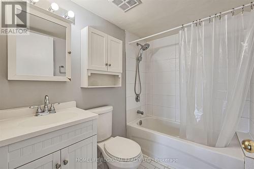 617 - 44 St Joseph Street, Toronto, ON - Indoor Photo Showing Bathroom