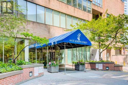 617 - 44 St Joseph Street, Toronto, ON - Outdoor