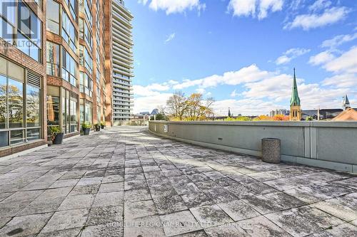 617 - 44 St Joseph Street, Toronto, ON - Outdoor