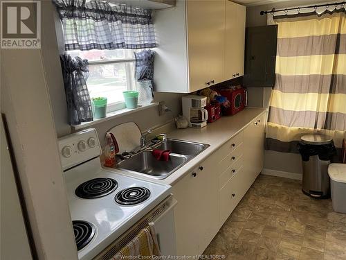 167 Murray, Amherstburg, ON - Indoor Photo Showing Kitchen With Double Sink