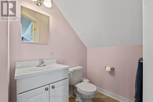 7803 Beaverdams Road, Niagara Falls (213 - Ascot), ON - Indoor Photo Showing Bathroom