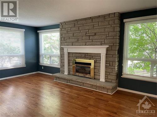 41 Clovelly Road, Ottawa, ON - Indoor Photo Showing Living Room With Fireplace