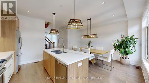 523 Carrville Road, Richmond Hill, ON - Indoor Photo Showing Kitchen With Double Sink