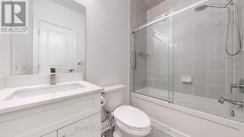 523 Carrville Road, Richmond Hill, ON - Indoor Photo Showing Bathroom