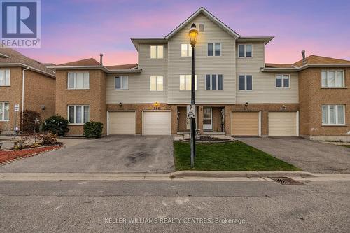 22 - 368 Riddell Court, Newmarket, ON - Outdoor With Facade