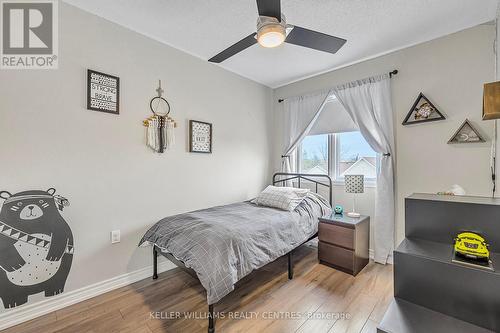 22 - 368 Riddell Court, Newmarket, ON - Indoor Photo Showing Bedroom