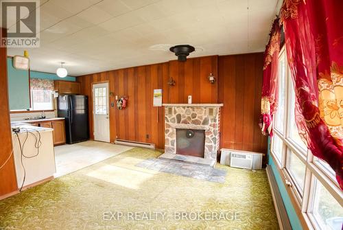 28114C Hwy 7, Central Frontenac (Frontenac Centre), ON - Indoor Photo Showing Kitchen