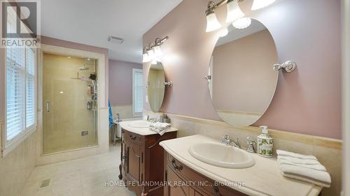 33 Artisan Trail, Markham, ON - Indoor Photo Showing Bathroom