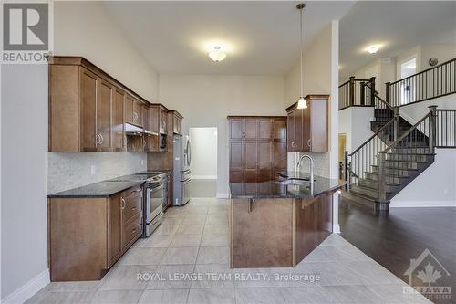 166 Grainstone Way, Ottawa, ON - Indoor Photo Showing Kitchen