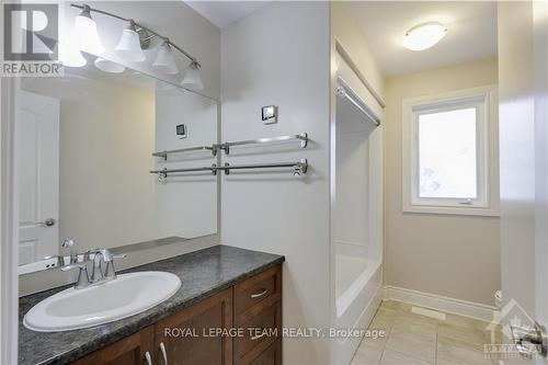 166 Grainstone Way, Ottawa, ON - Indoor Photo Showing Bathroom