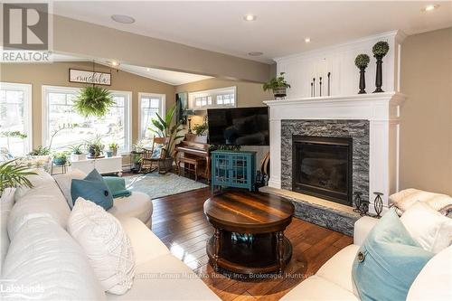 28 Tall Pine Road, Huntsville (Stephenson), ON - Indoor Photo Showing Living Room With Fireplace