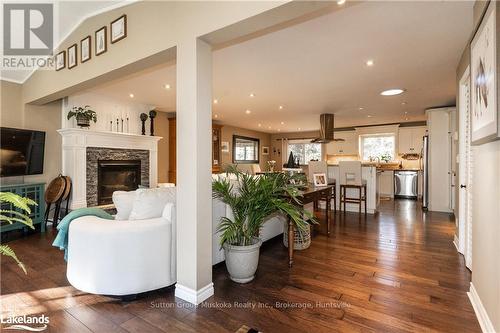 28 Tall Pine Road, Huntsville (Stephenson), ON - Indoor Photo Showing Living Room With Fireplace