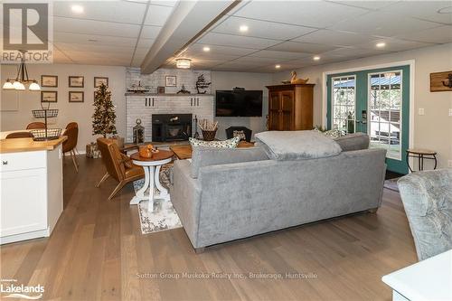 28 Tall Pine Road, Huntsville (Stephenson), ON - Indoor Photo Showing Living Room With Fireplace