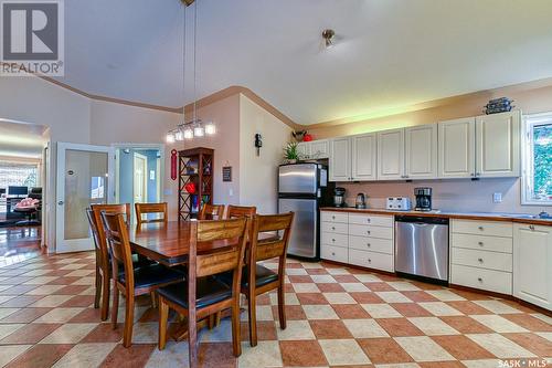 127 5Th Street, Milestone, SK - Indoor