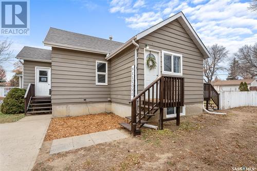 920 Warner Street, Moose Jaw, SK - Outdoor