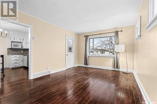 920 Warner Street, Moose Jaw, SK - Indoor Photo Showing Other Room