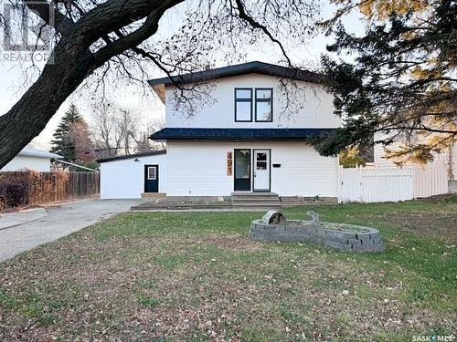 491 2Nd Avenue Se, Swift Current, SK - Outdoor