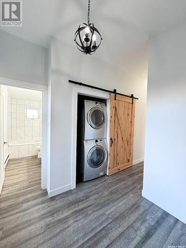 491 2Nd Avenue Se, Swift Current, SK - Indoor Photo Showing Laundry Room