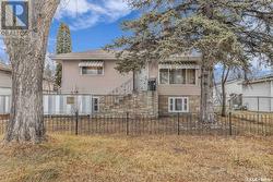 731 L AVENUE S  Saskatoon, SK S7M 2H8