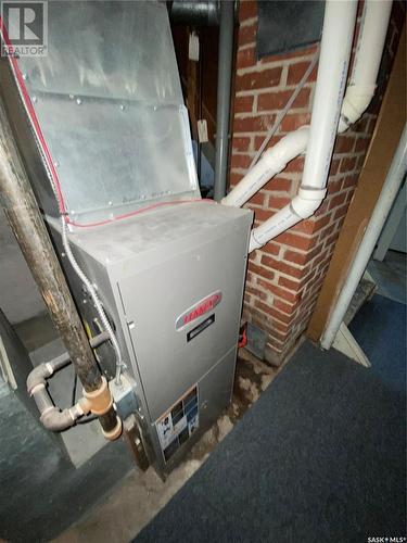 82 Victoria Avenue, Yorkton, SK - Indoor Photo Showing Basement