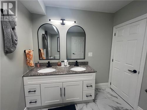 4473 Regional Road 35, Azilda, ON - Indoor Photo Showing Bathroom