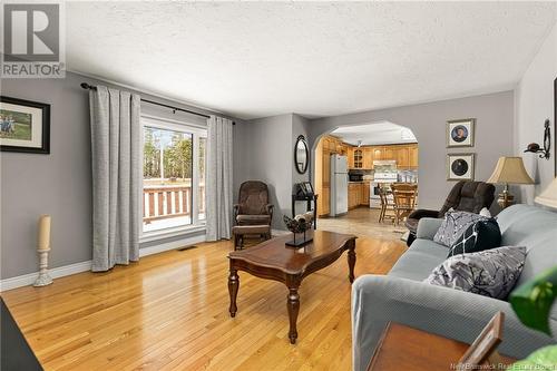 294 Route 525, Saint-Antoine, NB - Indoor Photo Showing Living Room