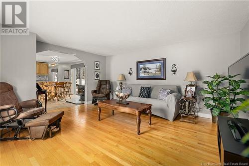 294 Route 525, Saint-Antoine, NB - Indoor Photo Showing Living Room