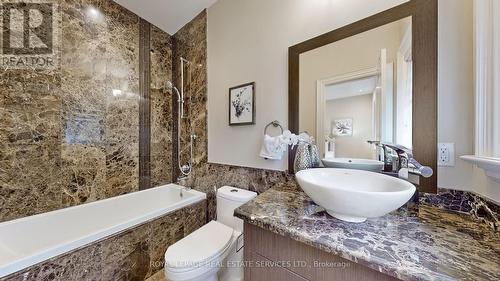 2B Carluke Crescent, Toronto, ON - Indoor Photo Showing Bathroom