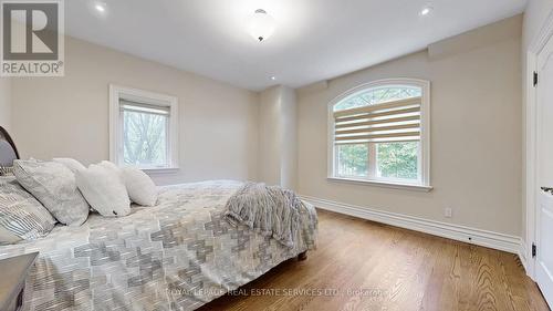 2B Carluke Crescent, Toronto, ON - Indoor Photo Showing Bedroom