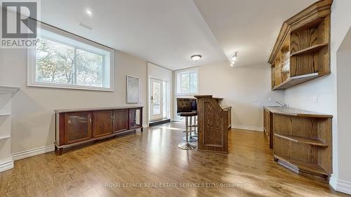 2B Carluke Crescent, Toronto, ON - Indoor