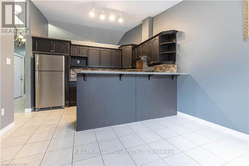 2 - 95 Capulet Lane, London, ON - Indoor Photo Showing Kitchen