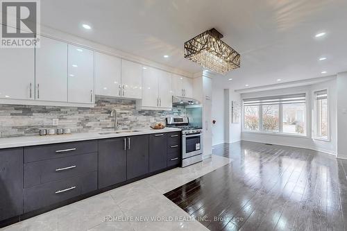 86 - 18 Clark Avenue W, Vaughan, ON - Indoor Photo Showing Kitchen With Upgraded Kitchen