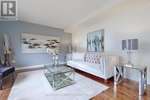 52 Steckley Street, Aurora, ON - Indoor Photo Showing Living Room