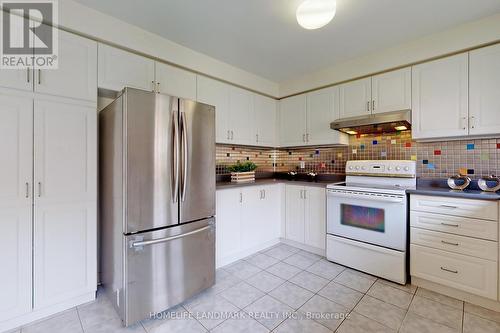 52 Steckley Street, Aurora, ON - Indoor Photo Showing Kitchen