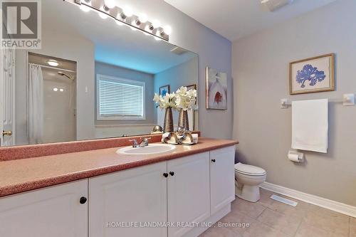 52 Steckley Street, Aurora, ON - Indoor Photo Showing Bathroom