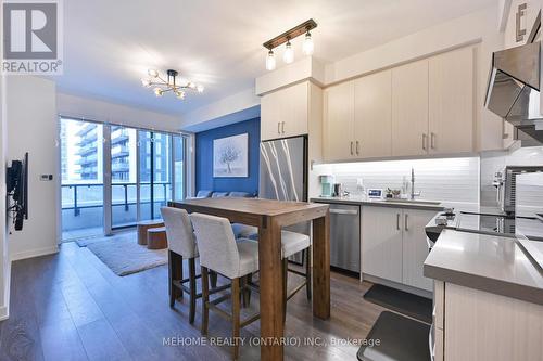 510 - 85 Oneida Crescent, Richmond Hill, ON - Indoor Photo Showing Kitchen With Upgraded Kitchen