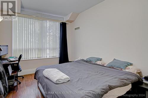 106 - 3880 Duke Of York Boulevard W, Mississauga, ON - Indoor Photo Showing Bedroom