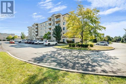 325 Village Grove Unit# 403, St. Clair Beach, ON - Outdoor