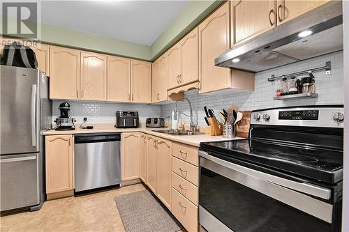 327 Airth Boulevard, Renfrew, ON - Indoor Photo Showing Kitchen With Double Sink