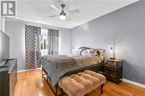 327 Airth Boulevard, Renfrew, ON - Indoor Photo Showing Bedroom