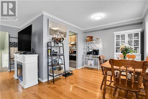 327 Airth Boulevard, Renfrew, ON - Indoor Photo Showing Dining Room