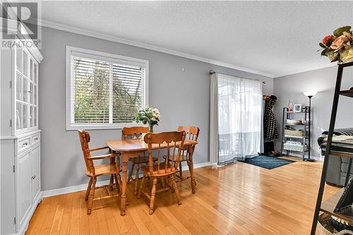 327 Airth Boulevard, Renfrew, ON - Indoor Photo Showing Dining Room