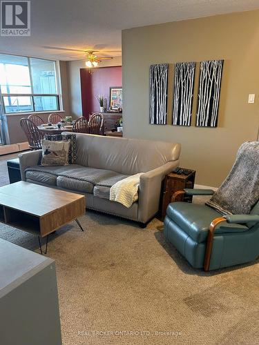 704 - 65 Westmount Road N, Waterloo, ON - Indoor Photo Showing Living Room