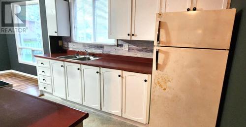 24 Dawson Drive, Pasadena, NL - Indoor Photo Showing Kitchen With Double Sink