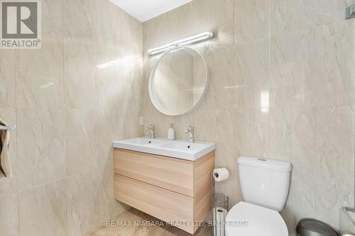 283 Oakcrest Avenue, Welland (770 - West Welland), ON - Indoor Photo Showing Bathroom