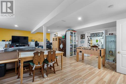 283 Oakcrest Avenue, Welland (770 - West Welland), ON - Indoor Photo Showing Dining Room