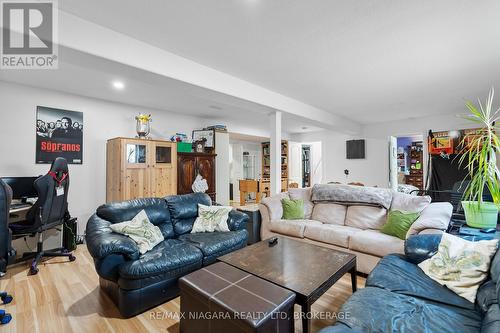 283 Oakcrest Avenue, Welland (770 - West Welland), ON - Indoor Photo Showing Living Room