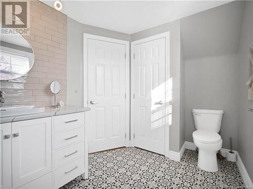 23 North Street, Moncton, NB - Indoor Photo Showing Bathroom