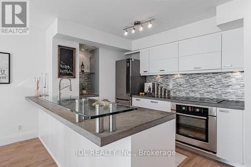 1802 - 397 Front Street W, Toronto, ON - Indoor Photo Showing Kitchen With Upgraded Kitchen